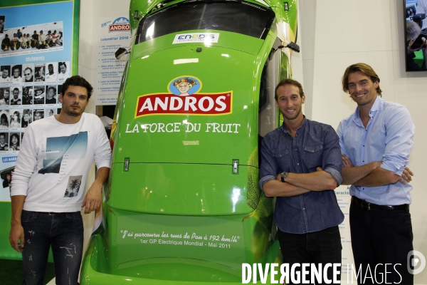 Les nageurs français au Mondial de l Automobile 2016.