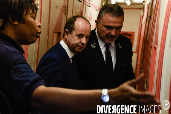 Prison de Fresnes. Jean-Jacques Urvoas, présente son plan de rénovation.