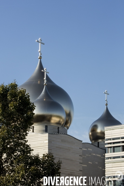 La cathédrale orthodoxe russe de la Sainte Trinité conçue par l architecte français Jean-Michel WILMOTTE, à quelques jours de son inauguration par le président russe Vladimir Poutine.