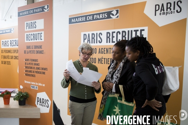 Salon Paris pour l emploi, 2 000 recruteurs proposent en direct près de 10 000 offres d emploi et de formation.