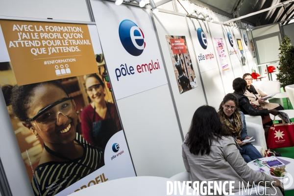 Salon Paris pour l emploi, 2 000 recruteurs proposent en direct près de 10 000 offres d emploi et de formation.