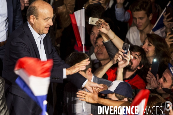 Un meeting consacré aux jeunes pour Alain JUPPE.