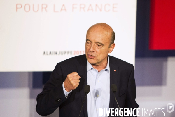 Un meeting consacré aux jeunes pour Alain JUPPE.