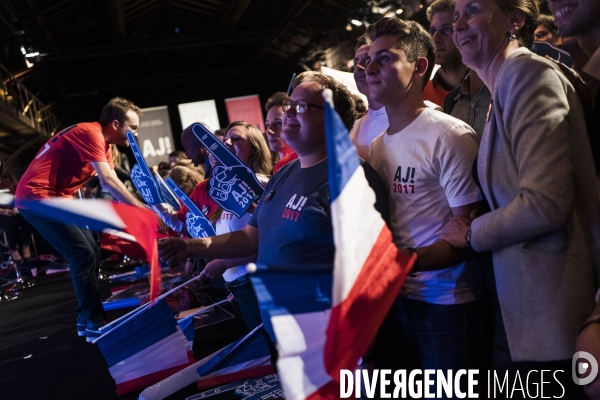 Meeting  jeunes  d Alain Juppé.