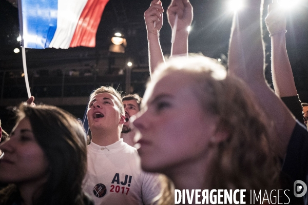 Meeting  jeunes  d Alain Juppé.