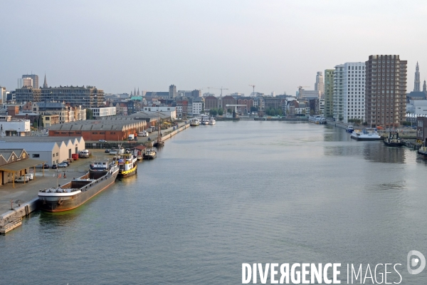 Le port d Anvers et la revitalisation de ses docks