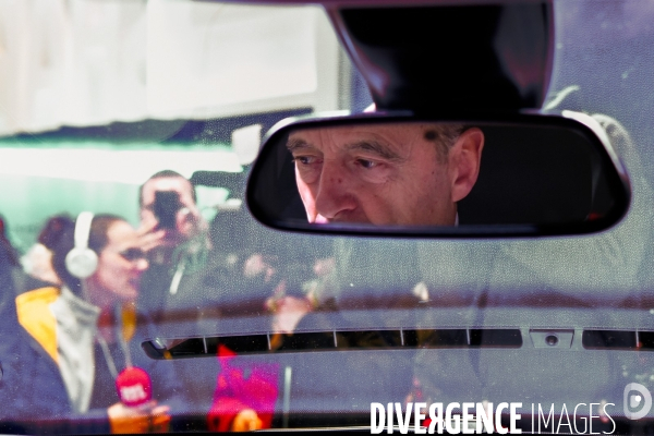 Alain Juppé au Mondial de l auto