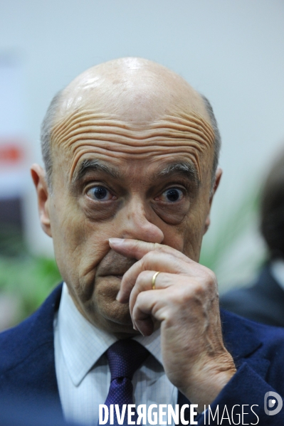 Alain Juppé au Mondial de l auto