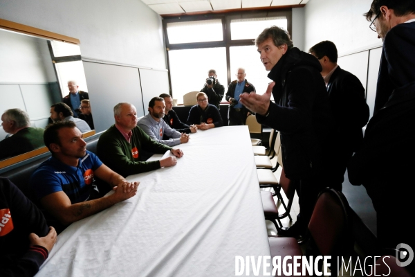 Arnaud Montebourg rencontre les organisations syndicales d Arcelormittal Florange