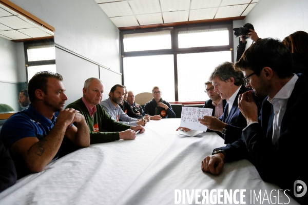 Arnaud Montebourg rencontre les organisations syndicales d Arcelormittal Florange