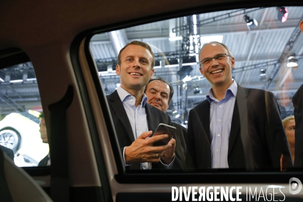 Emmanuel Macron au Salon de l Auto