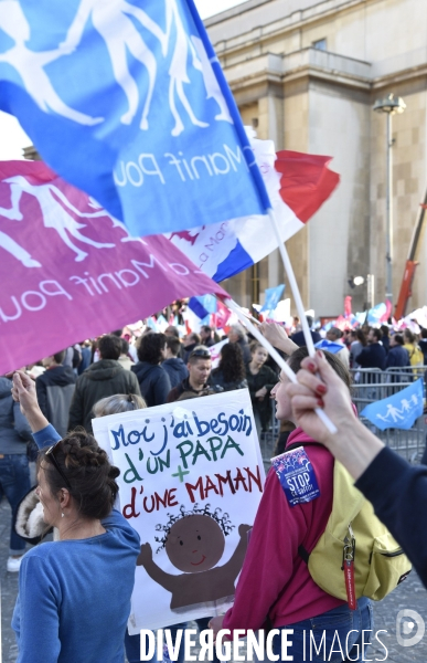 Manif pour tous. Event for all.