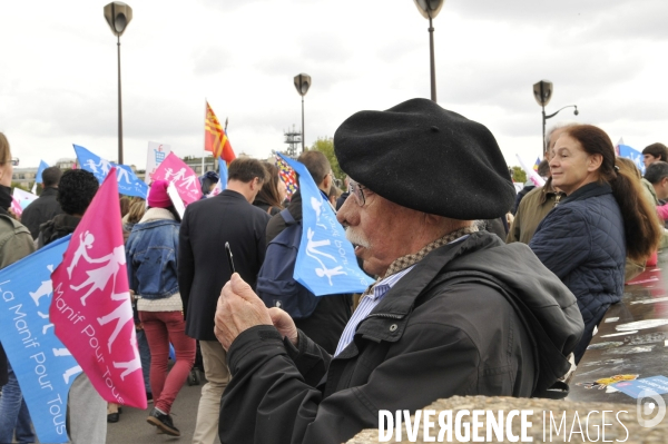 Manif pour tous. Event for all.