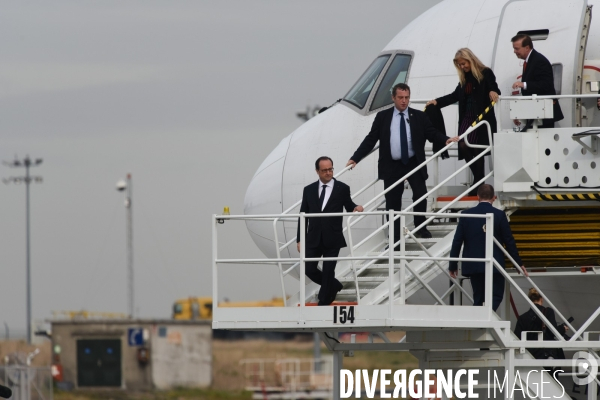 François Hollande visite le hub de Fedex