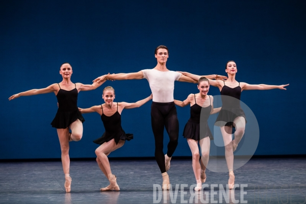 Violin Concerto / George Balanchine