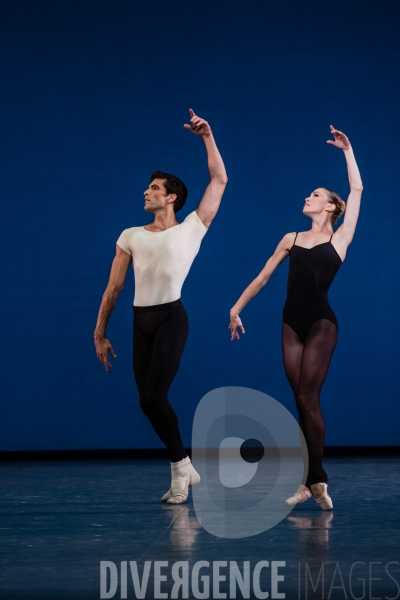 Violin Concerto / George Balanchine
