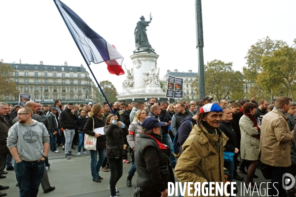 Marche de la colere policiere et citoyenne, place de la Republique