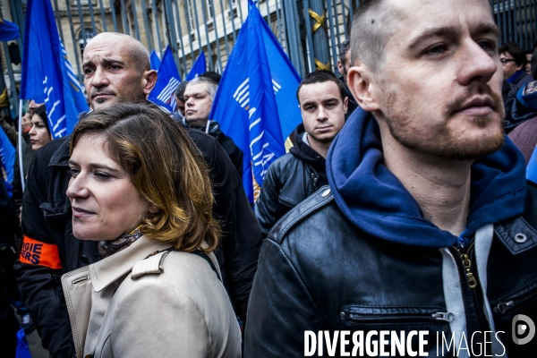 Rassemblement intersyndical de policiers.