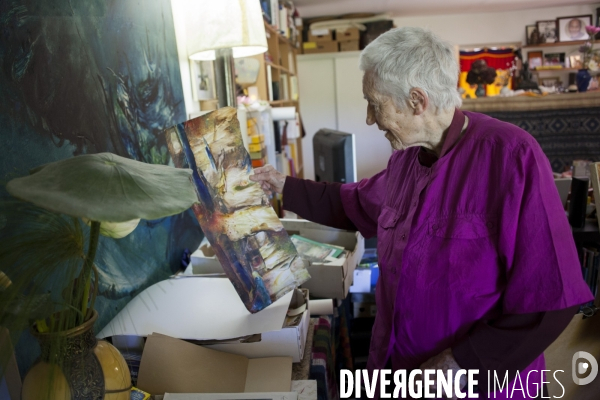 La Peintre Yahne Le Toumelin et son fils Matthieu Ricard chez eux en Dordogne