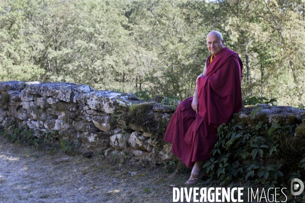 La Peintre Yahne Le Toumelin et son fils Matthieu Ricard chez eux en Dordogne