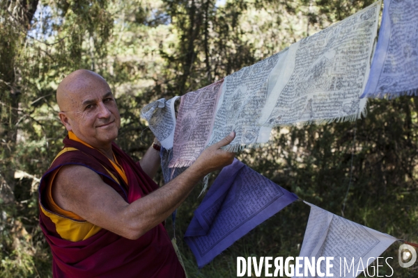 La Peintre Yahne Le Toumelin et son fils Matthieu Ricard chez eux en Dordogne