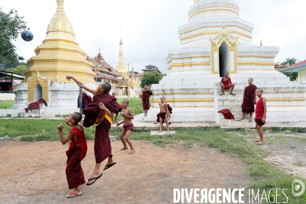Football des rues au Myanmar