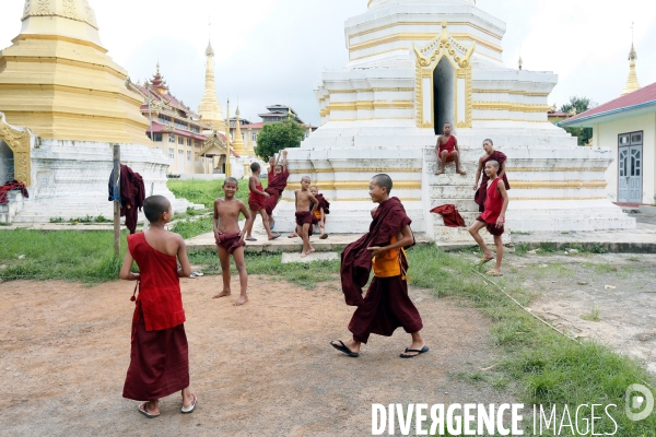 Football des rues au Myanmar