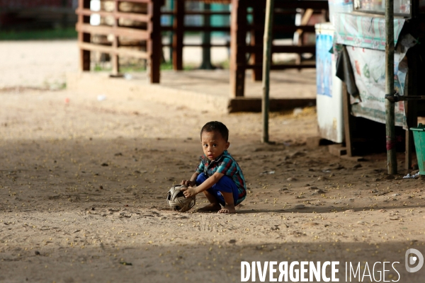 Football des rues au Myanmar