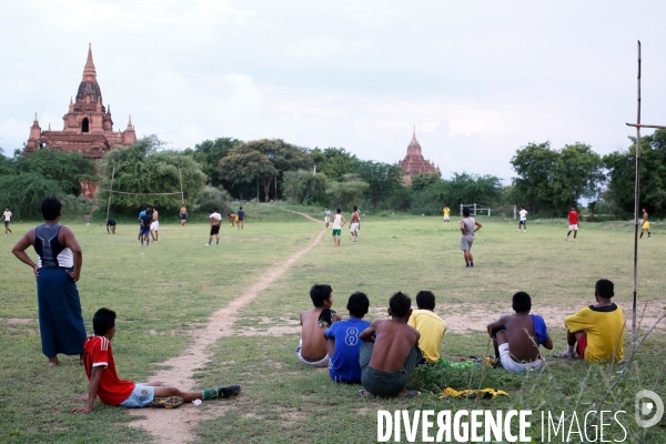 Football des rues au Myanmar