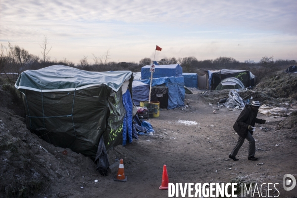 La jungle de calais, abritant des refugies.