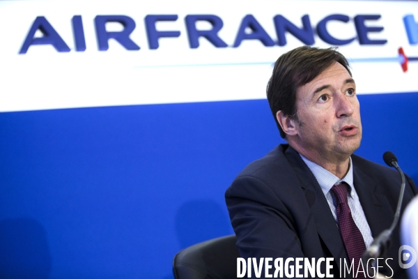 Jean-Marc Janaillac, PDG du groupe, dévoile son plan stratégique «Trust Together»,  la création d une nouvelle compagnie et la nomination de Franck TERNER, nouveau directeur général d Air France