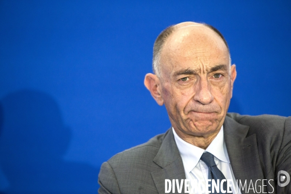 Jean-Marc Janaillac, PDG du groupe, dévoile son plan stratégique «Trust Together»,  la création d une nouvelle compagnie et la nomination de Franck TERNER, nouveau directeur général d Air France