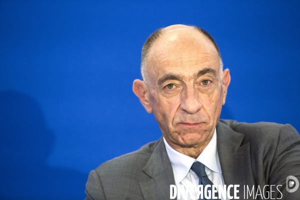 Jean-Marc Janaillac, PDG du groupe, dévoile son plan stratégique «Trust Together»,  la création d une nouvelle compagnie et la nomination de Franck TERNER, nouveau directeur général d Air France