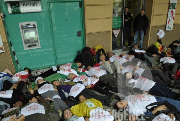 Actions des opposants au sommet du G20 de Cannes