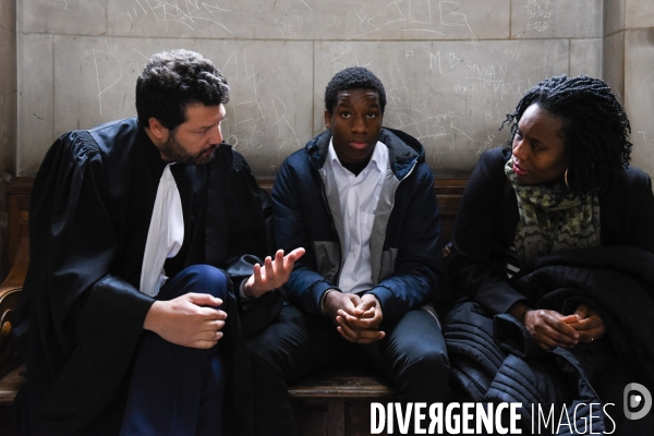 Procès des violences policières du lycée Bergson.