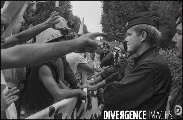 Manifestation contre Georgina DUFOIX