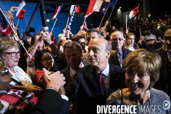 Meeting d Alain Juppé au Zenith.