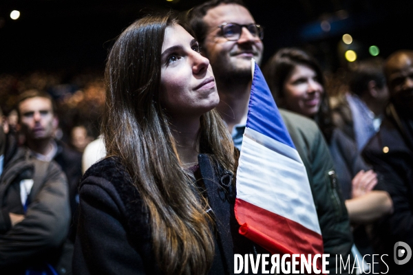 Meeting d Alain Juppé au Zenith.