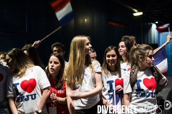 Meeting d Alain Juppé au Zenith.