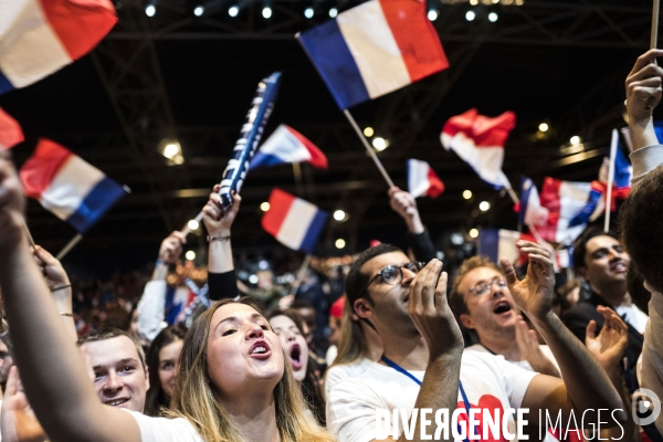 Meeting d Alain Juppé au Zenith.