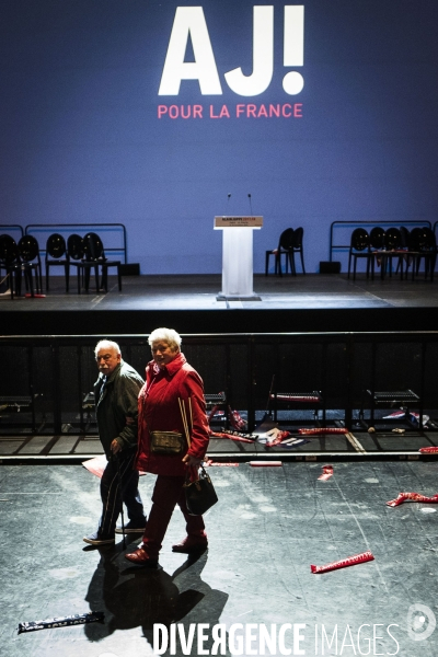 Meeting d Alain Juppé au Zenith.