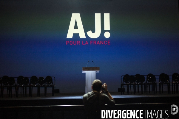Meeting d Alain Juppé au Zenith.