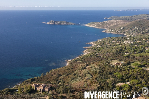 Vue aérienne du golfe de Saint Tropez