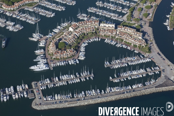 Vue aérienne du golfe de Saint Tropez