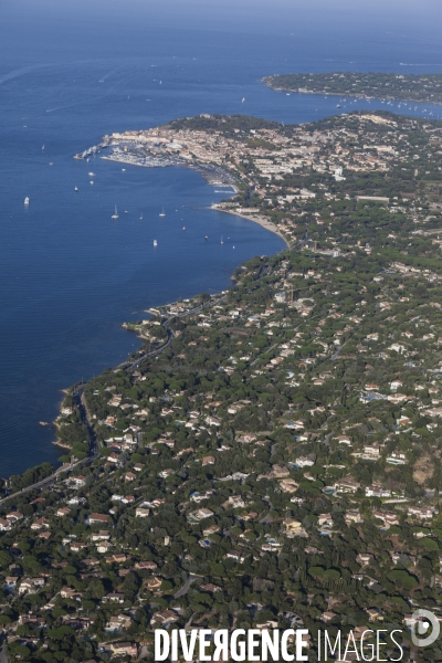 Vue aérienne du golfe de Saint Tropez