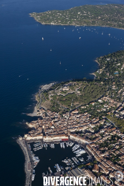 Vue aérienne du golfe de Saint Tropez