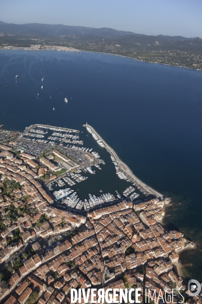 Vue aérienne du golfe de Saint Tropez