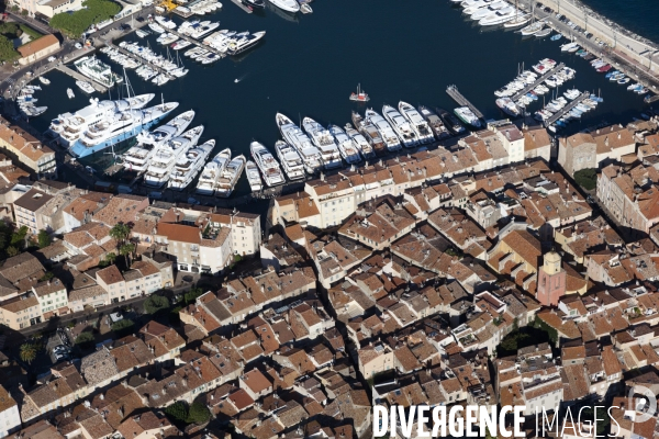 Vue aérienne du golfe de Saint Tropez