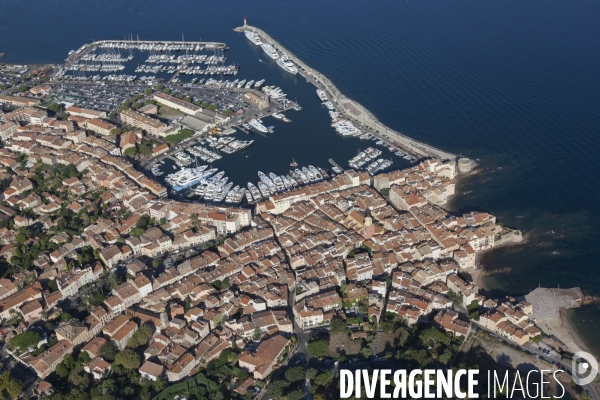 Vue aérienne du golfe de Saint Tropez