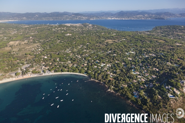 Vue aérienne du golfe de Saint Tropez